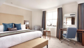 Отель Thistle Piccadilly  Лондон